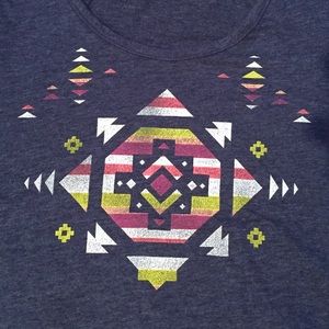 GAP Tops - Gap Scoop Neck Graphic Tee GAP Tops - Gap Scoop Neck Graphic Tee