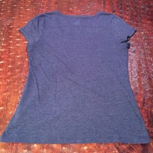 GAP Tops - Gap Scoop Neck Graphic Tee GAP Tops - Gap Scoop Neck Graphic Tee