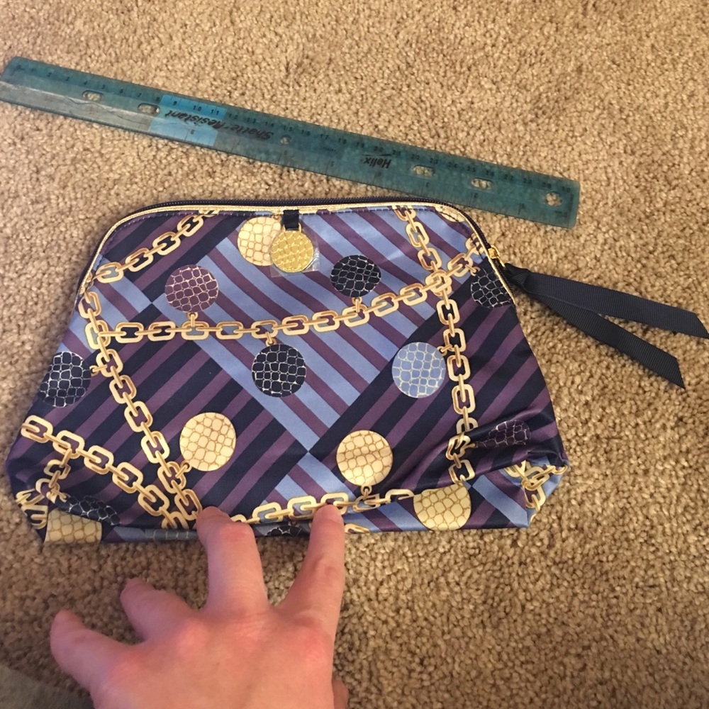 🌷Brand new never used Estes Lauder makeup bag🌷