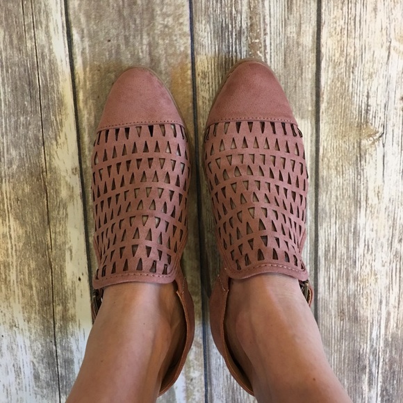 SALE🔥RESTOCKED 5/3!! 🔥 Cut out flats in mauve - Picture 2 of 8