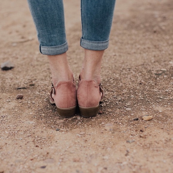 SALE🔥RESTOCKED 5/3!! 🔥 Cut out flats in mauve - Picture 6 of 8
