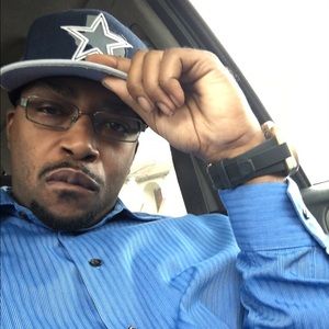 Meet your Posher, Eartis