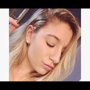 Meet your Posher, Carmen