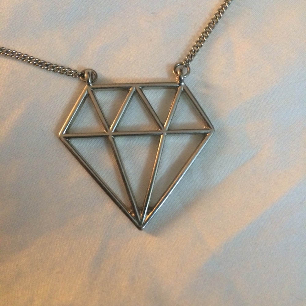 diamond shaped necklace
