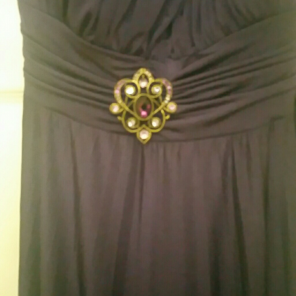 Dress - Picture 2 of 4