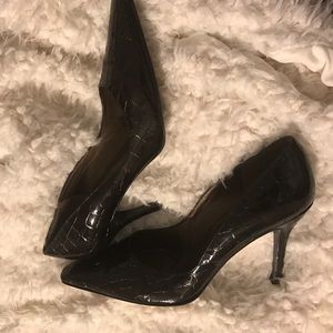 Stuart Weitzman pumps
