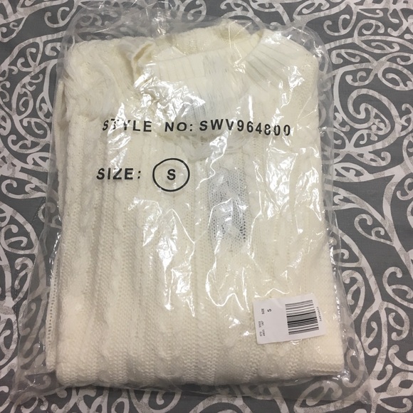 The Limited Cable Knit Pullover - Picture 4 of 4