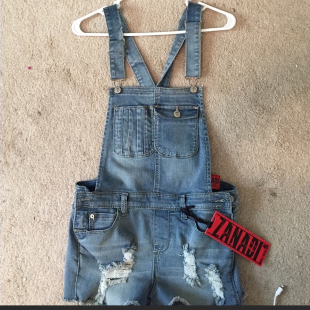 NWT! Strap overall shorts!