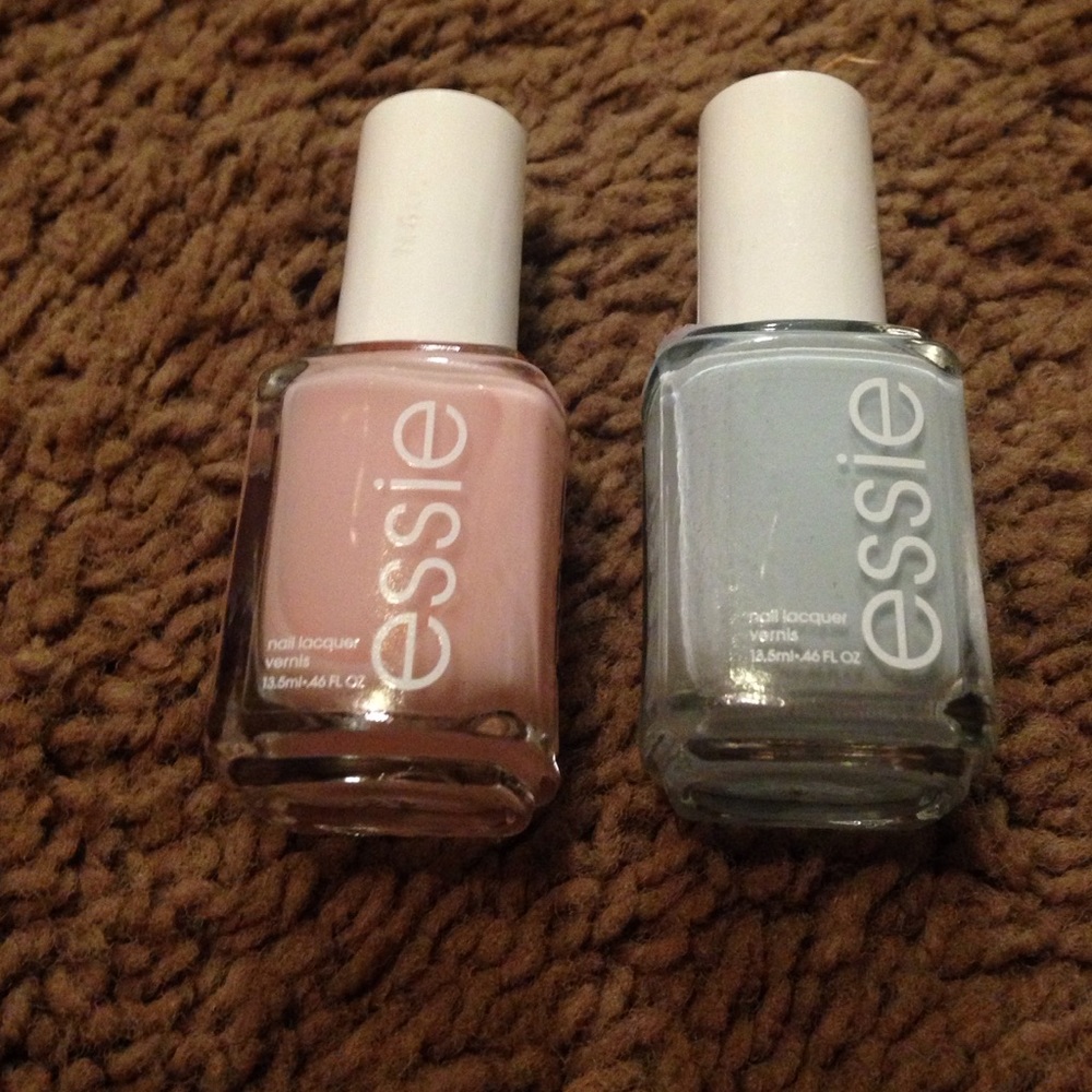 ❌SOLD❌2 Essie nail polish •BOGO entire closet•