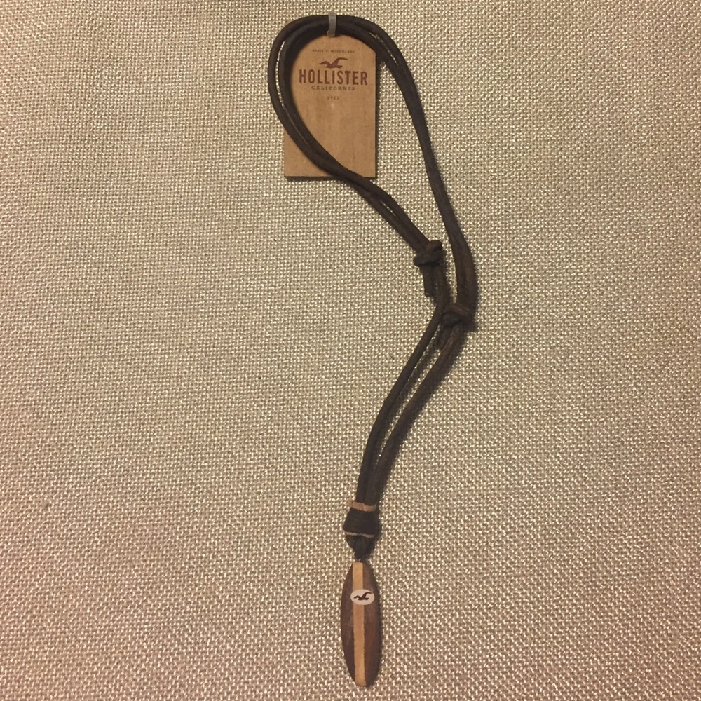 Hollister leather cord surf board necklace