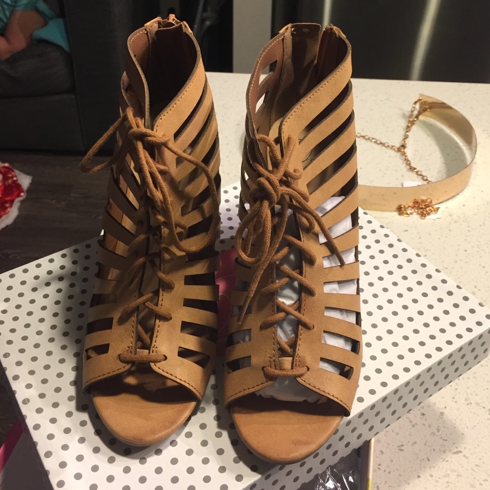 Brand New sandal heels