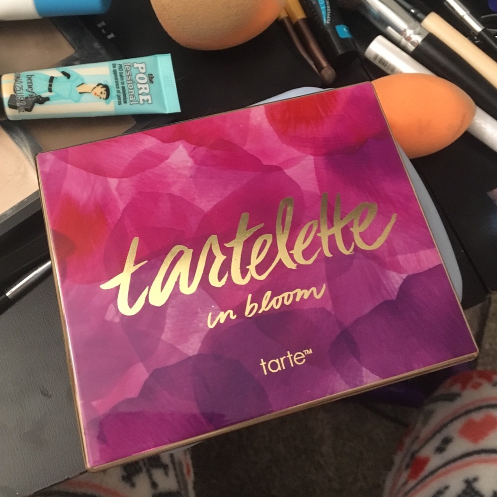 Gently used tartelette in bloom palette