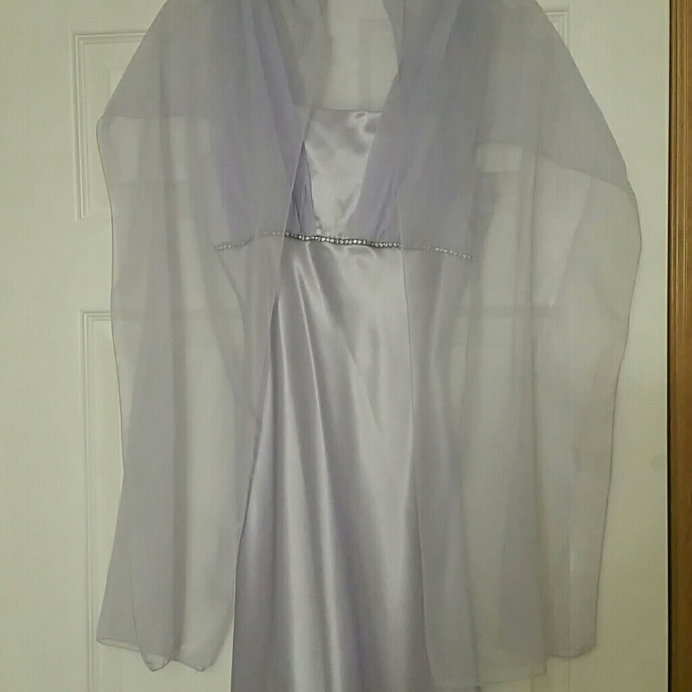 Dress - Picture 4 of 4