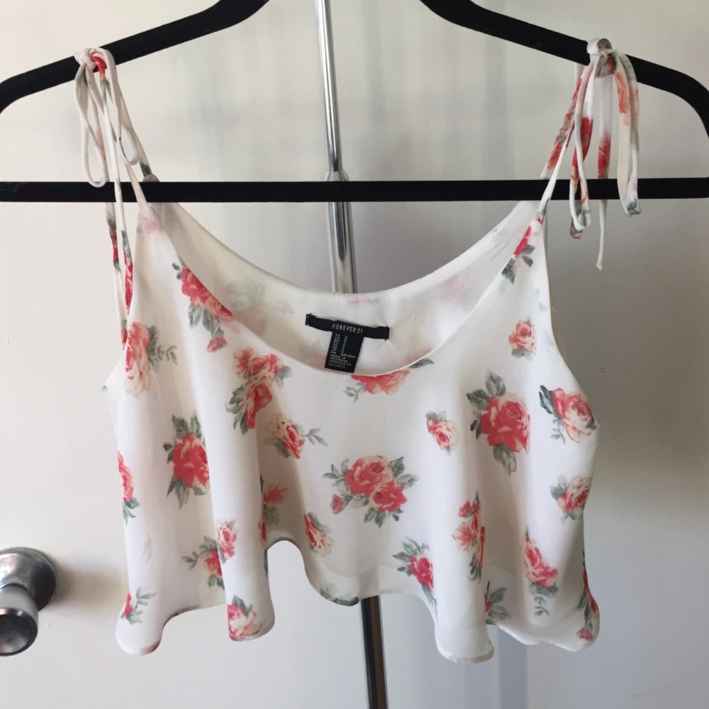 Flowy Forever 21 spaghetti strap crop top