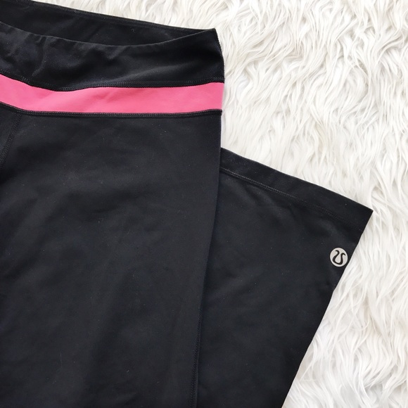 • Lululemon • Black Workout Pants - Picture 2 of 3