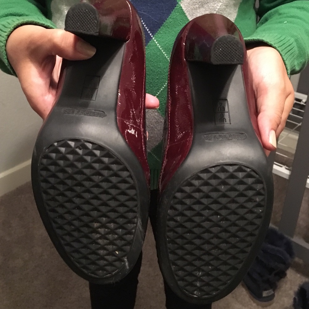 Red Wedges - Picture 3 of 3