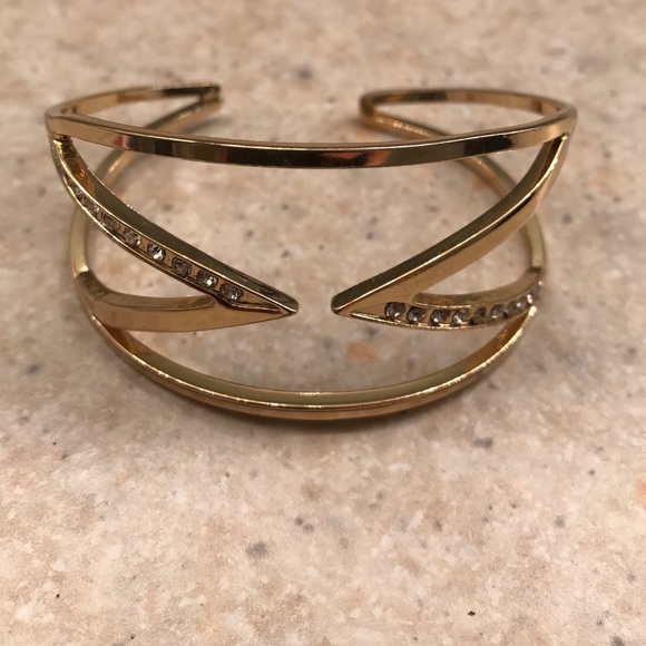 Anarchy Street Bangle Bracelet 💛✨ - Picture 3 of 4