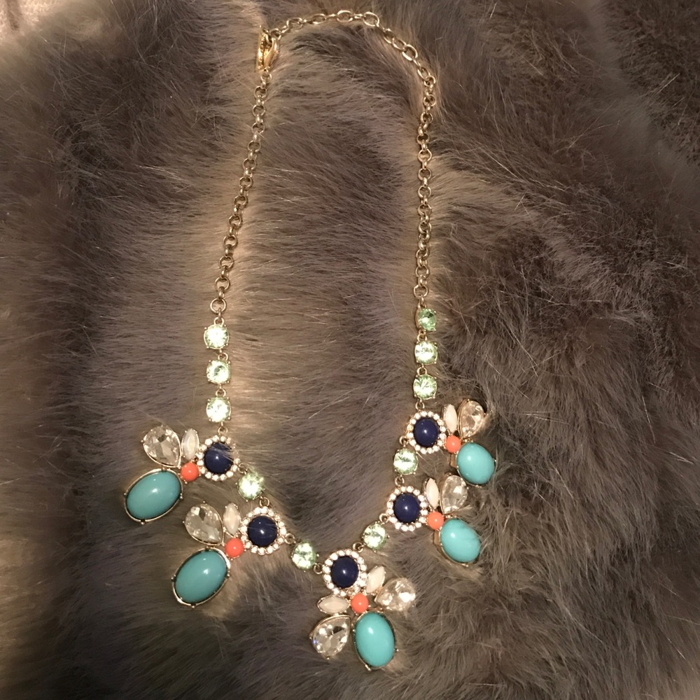 Pretty crystal necklace