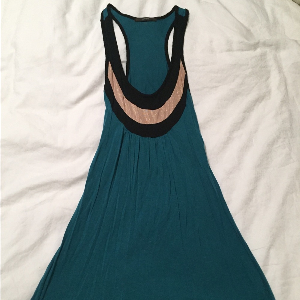 Soprano tank top size medium