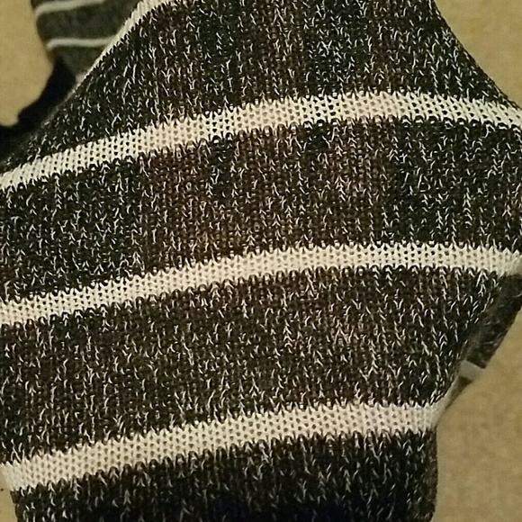 5 FOR $25 Knit Long Sleeve Top - Picture 3 of 3