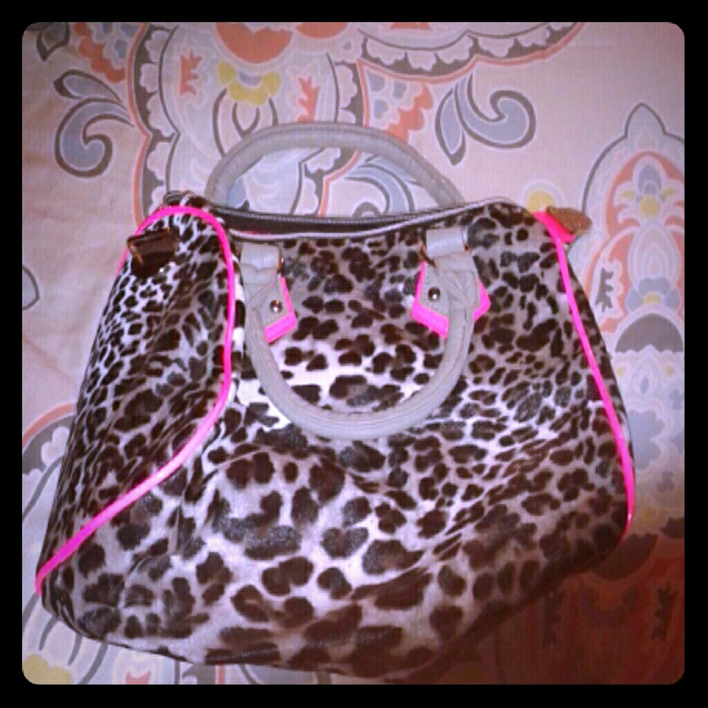 I only wore this purse a couple times