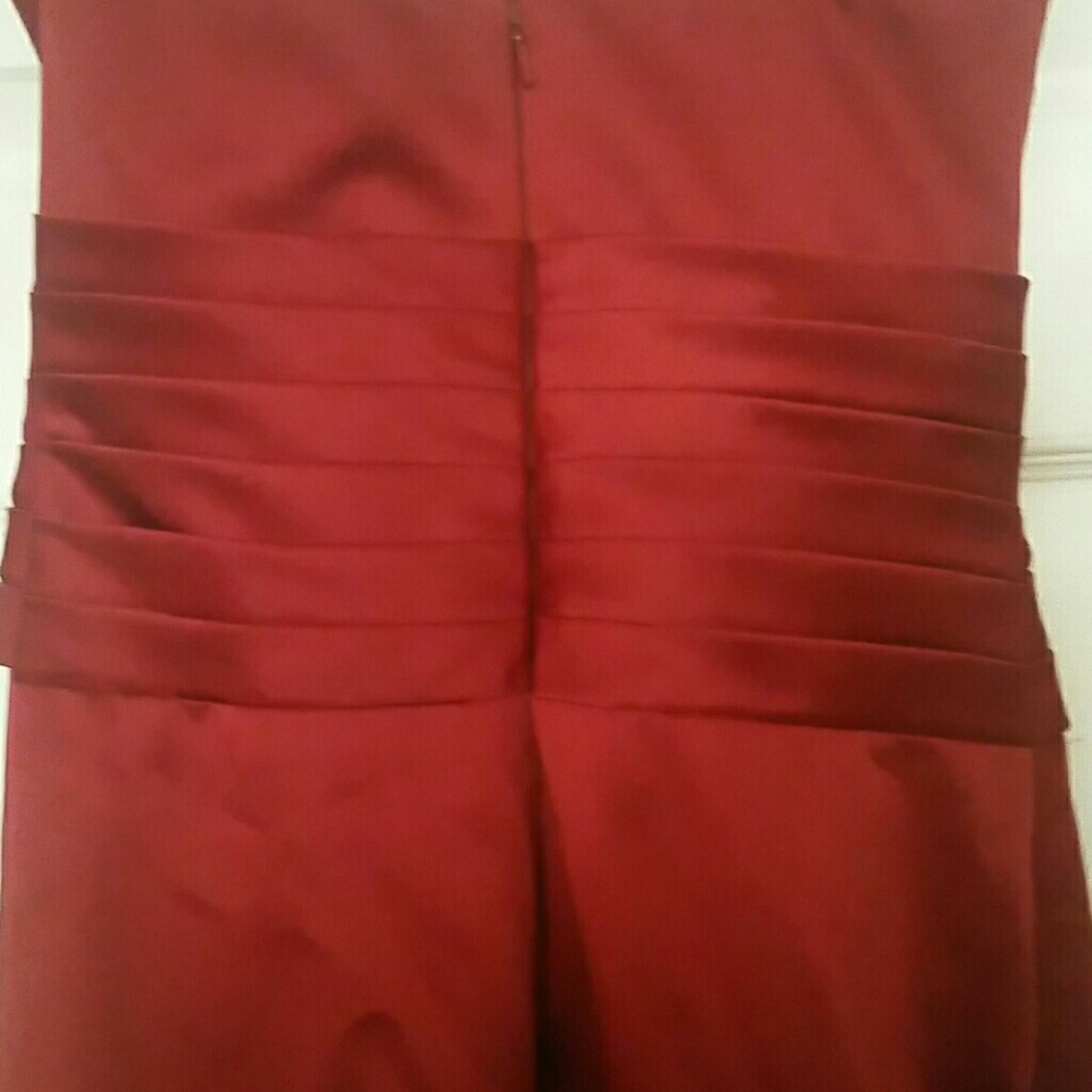 Dress - Picture 3 of 4