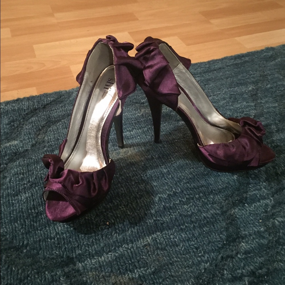 Shi heels