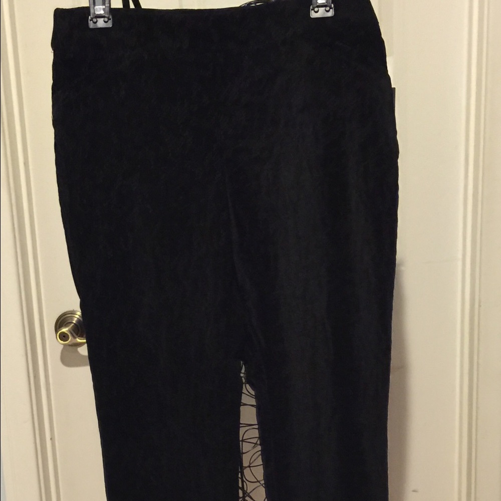 NEW black flocked floral lace velvet pants🌷