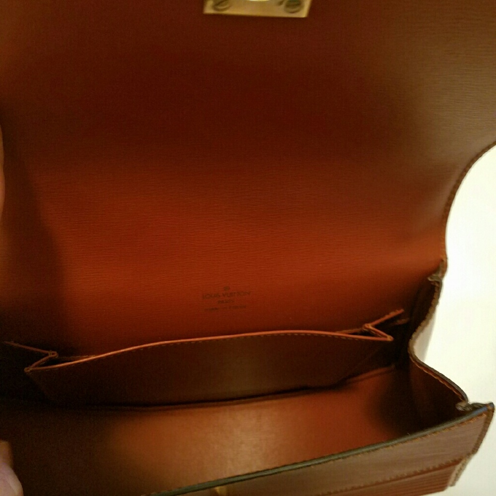 Purse - Picture 3 of 3