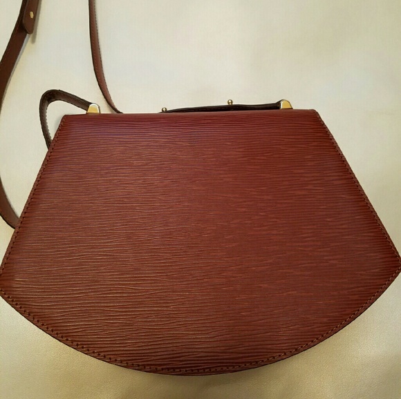 Purse - Picture 2 of 3