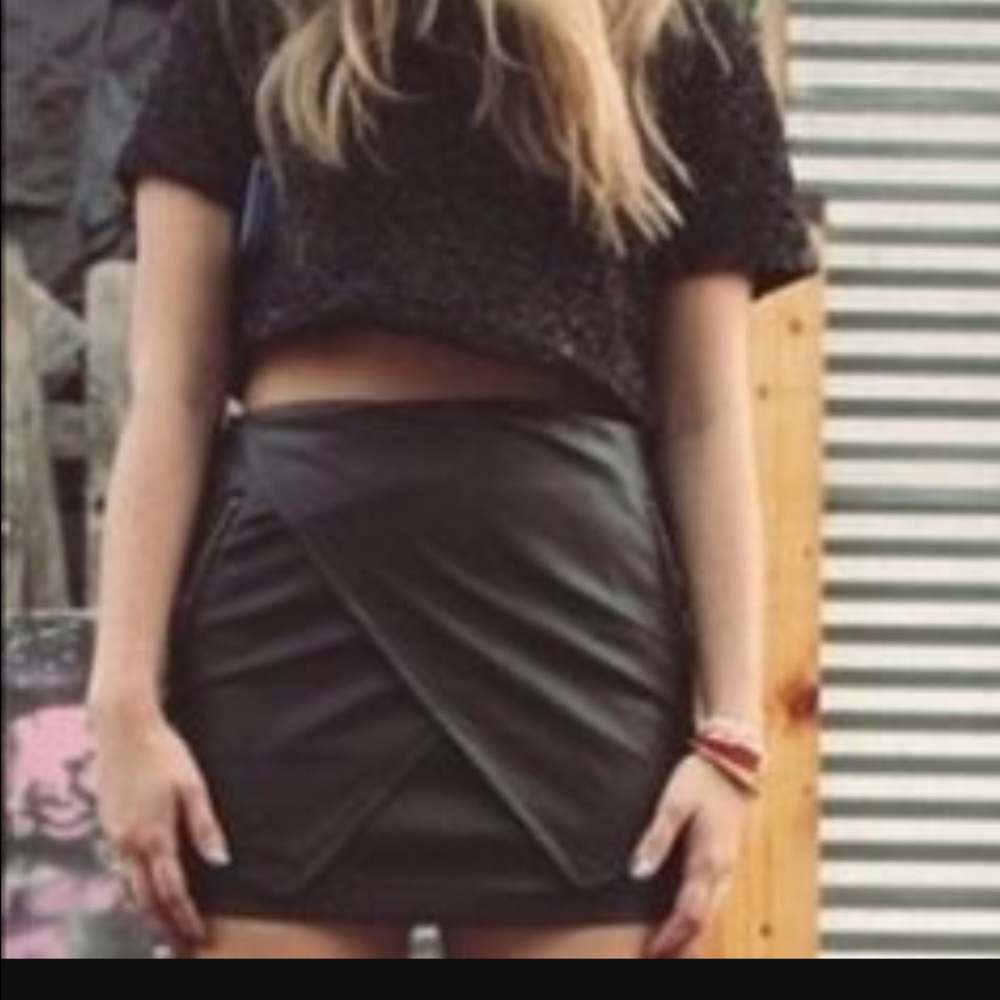 LF black leather skirt
