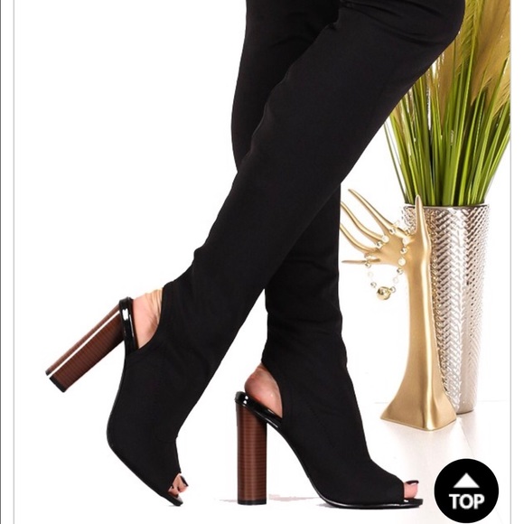 Black peep toe boots - Picture 3 of 3