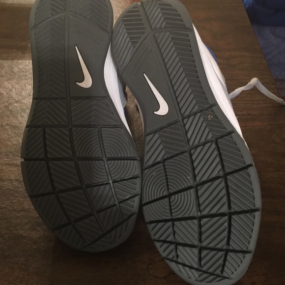 Nike High-Tops - Picture 3 of 4