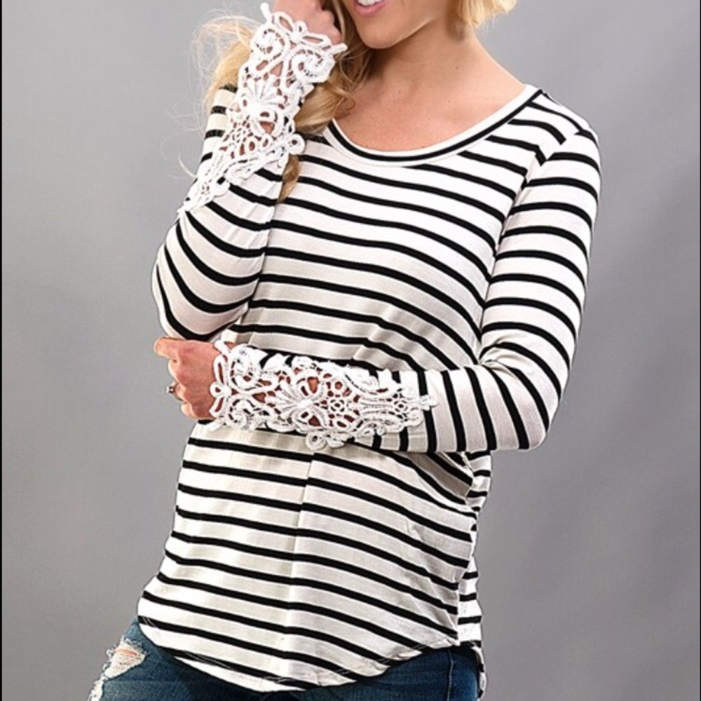 🔴 SALE Crochet Ivory Lace Stripe Top