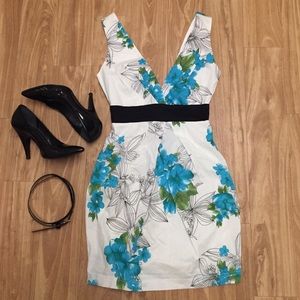 Bold Floral Print Fitted Dress