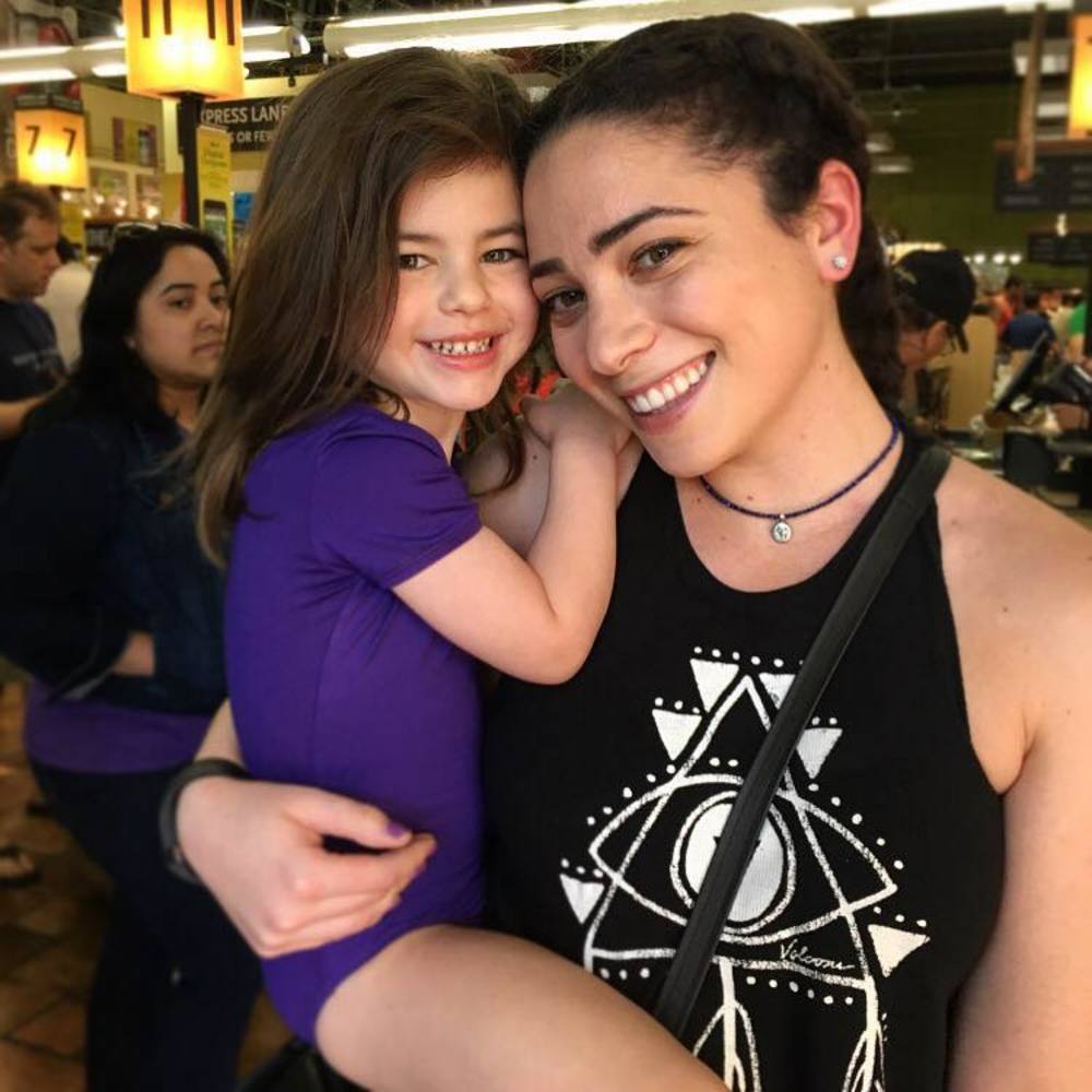 Meet your Posher, Elyssa