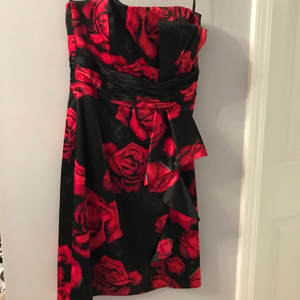 White House Black Market strapless dress