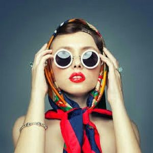 Meet your Posher, Desiree