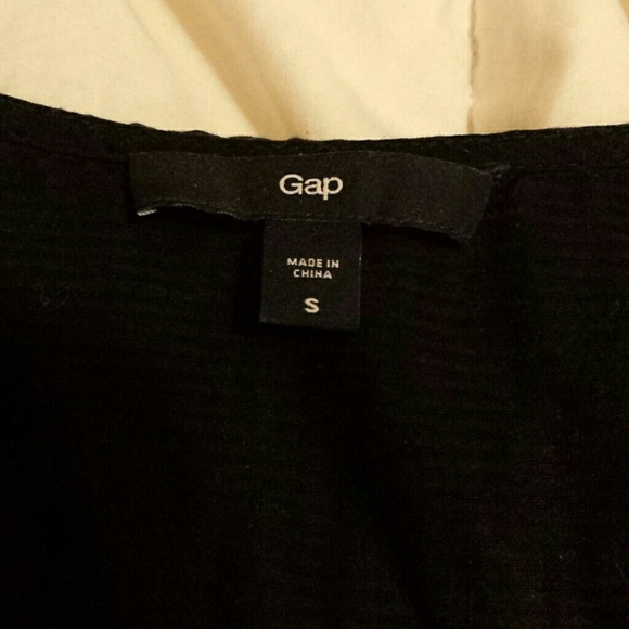 Gap Button Up, Ruffled, Navy Tank - Picture 3 of 4