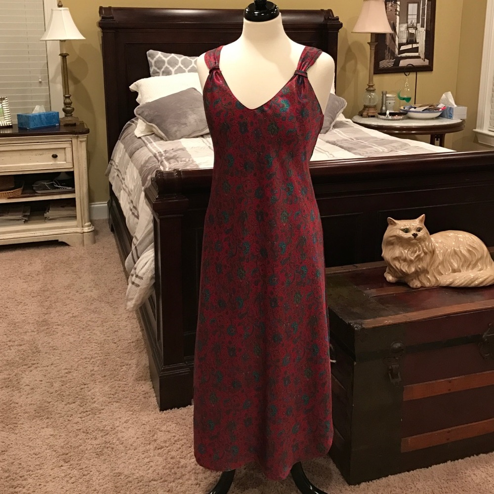 Midi length nightgown.