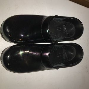 Dansko Womens Shoes