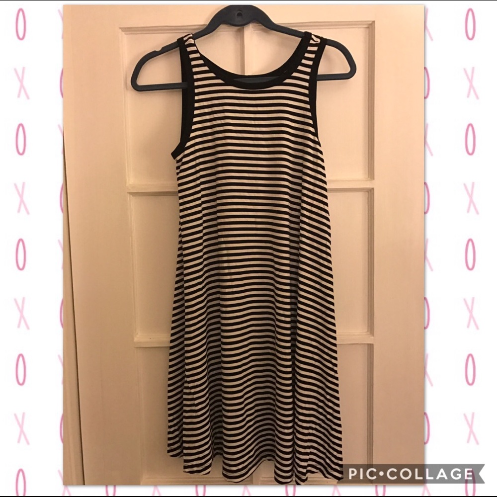 Old Navy Sleeveless dress