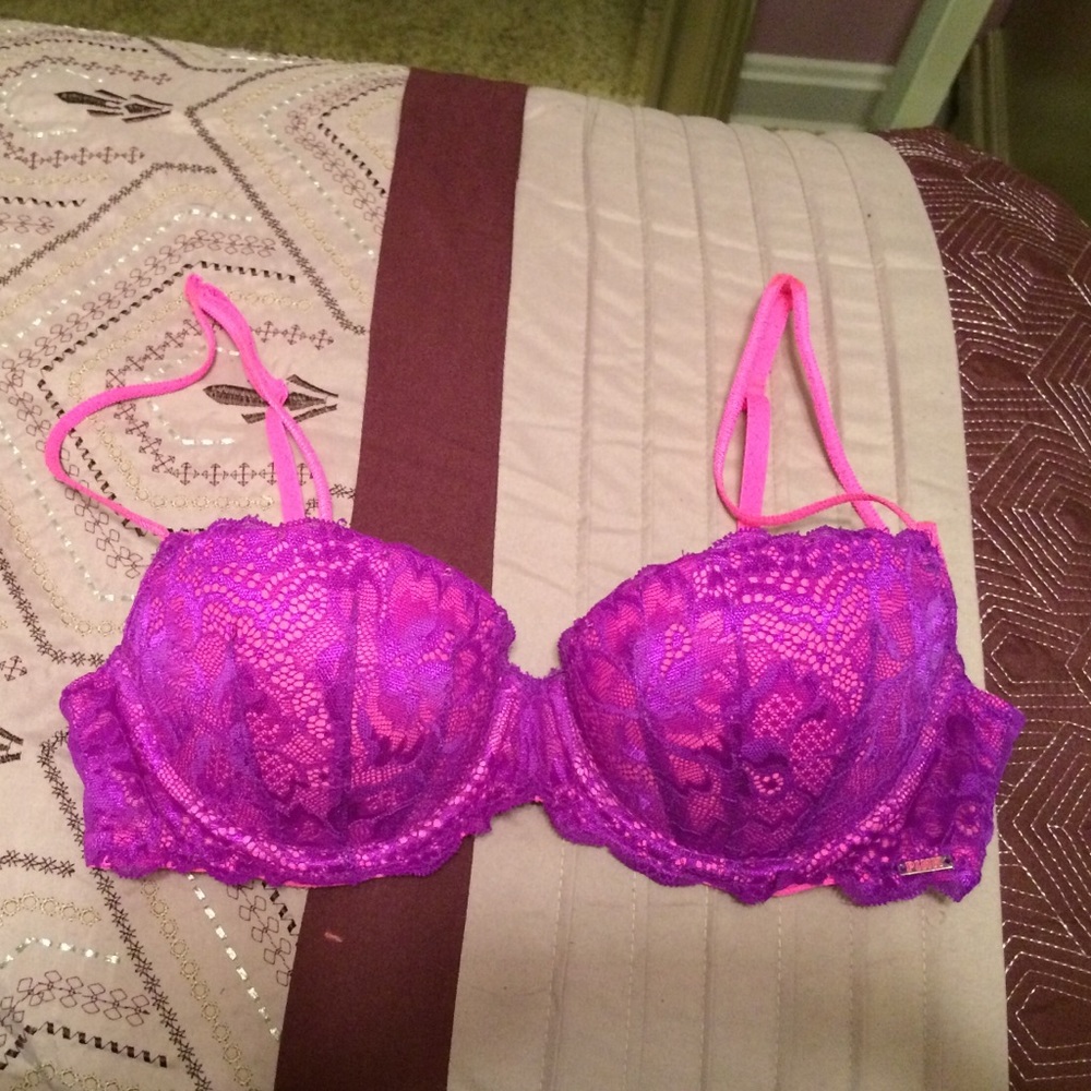 Victoria's Secret Pink, Date Push-up bra
