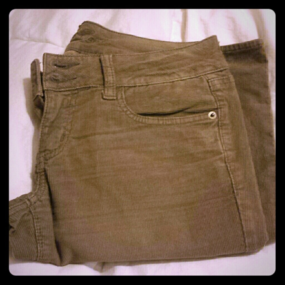 American Eagle Artist corduroys  NWOT