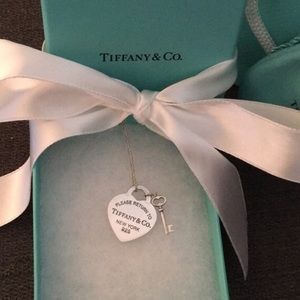 New Tiffany Heart Tag with Key