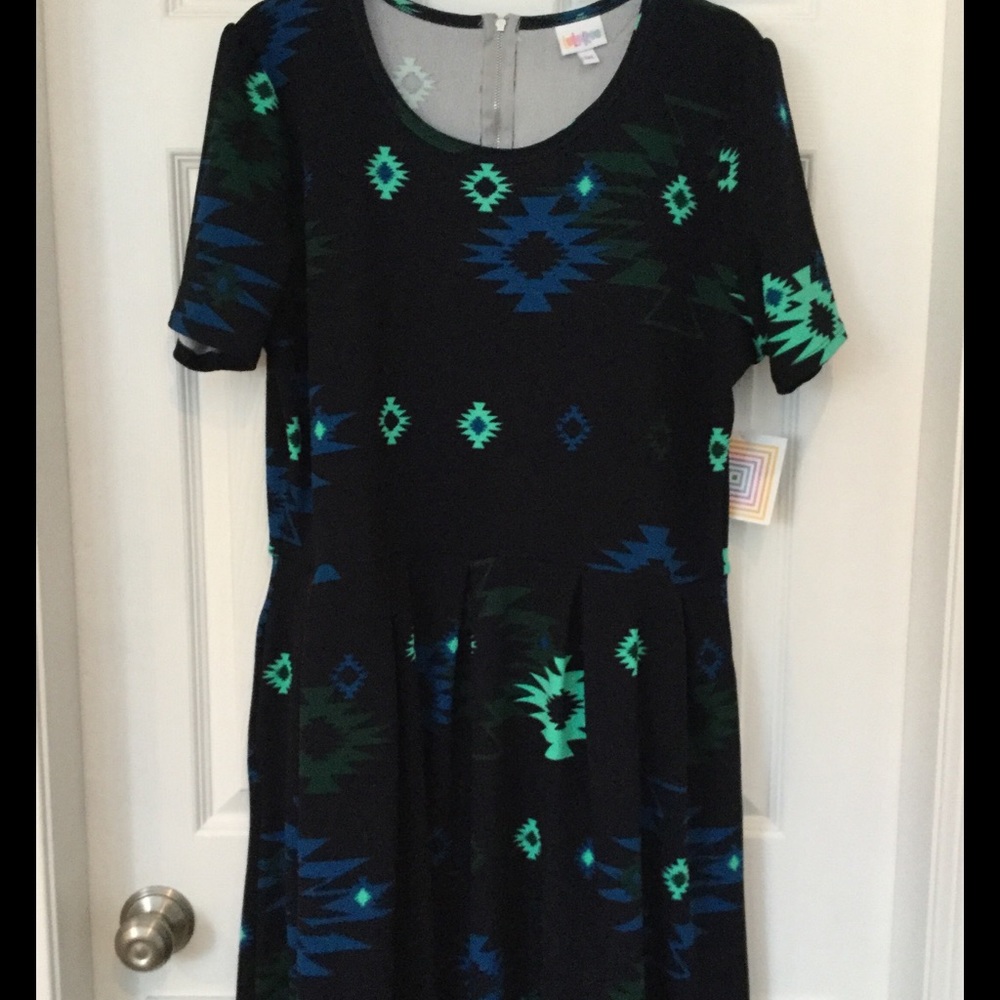 LuLaRoe Amelia
