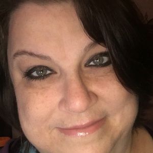 Meet your Posher, Alicia