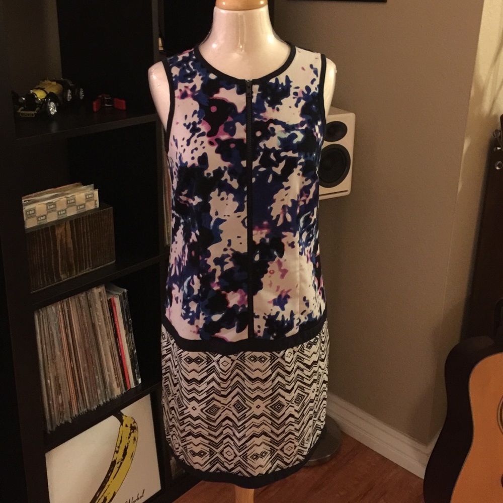 Printed shift dress