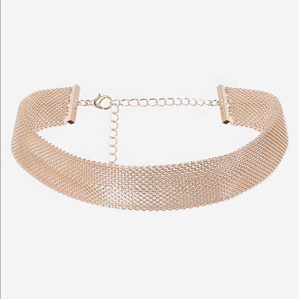 Gold Choker Becklace