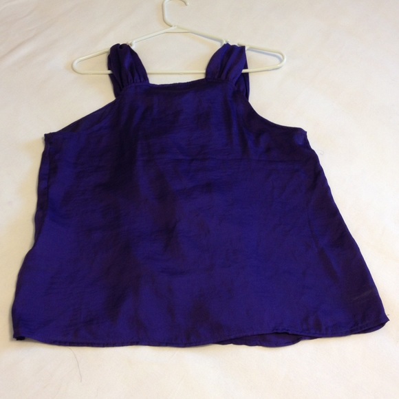 🌺Beautiful Purple Ruffled Blouse🌺 - Picture 2 of 2